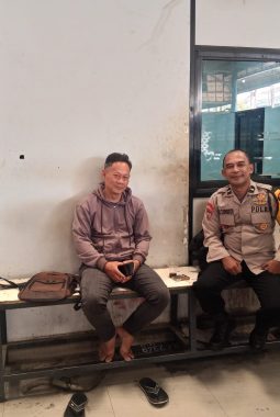 Dekat dengan Masyarakat, Polsek Panongan Gelar Sambang Warga dan Sosialisasi Layanan Call Center 110