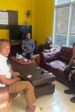 Perkuat Sinergitas, Polsek Panongan Gelar Program ‘Ngariung’ Bersama Warga Desa Panongan